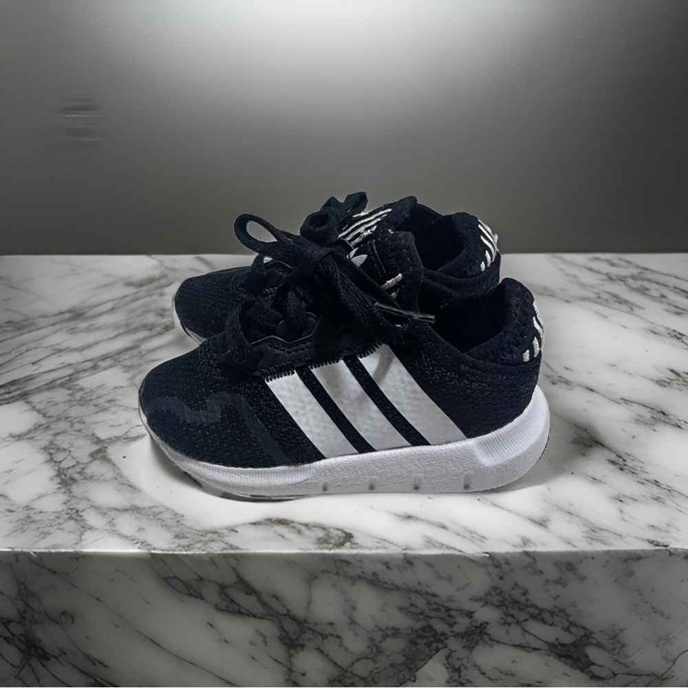 Adidas swift run 6k Toddler shoes